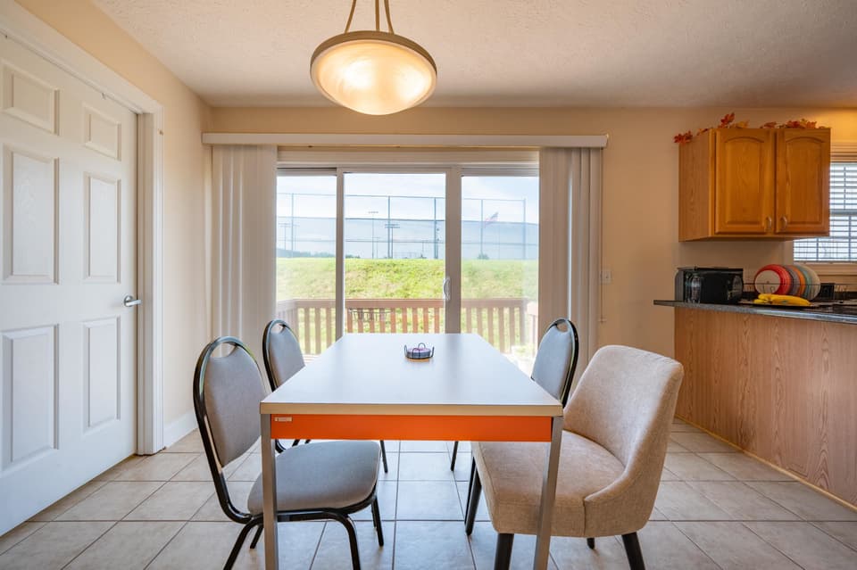 320 Tall Oak Boulevard, photo 18 of 40