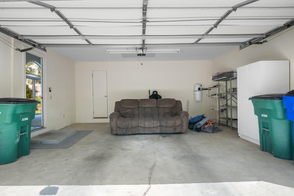 255 Gold Leaf Drive, photo 19 of 28