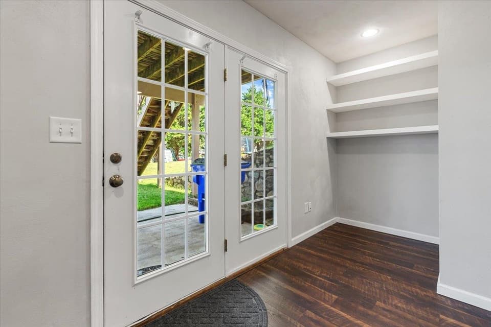 305 Sequoia Circle, photo 37 of 40