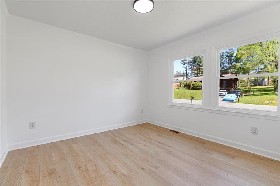 2435 Glade Drive SE, photo 26 of 40