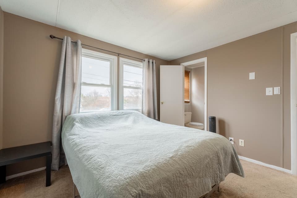 1270 Spruce St, photo 18 of 30