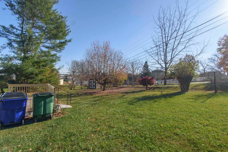 27 Lee Hy Court, photo 8 of 40
