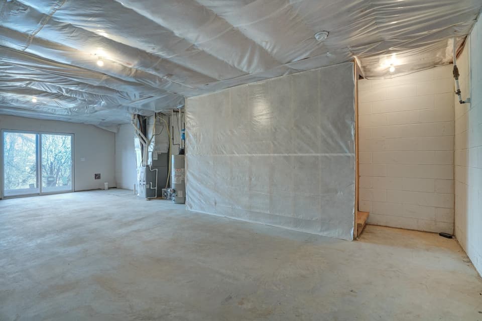 825 Oaktree Boulevard, photo 29 of 32