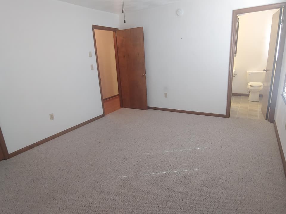 3875 Roanoke St, photo 22 of 40