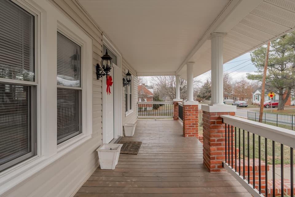 208 Alleghany Street, photo 6 of 40