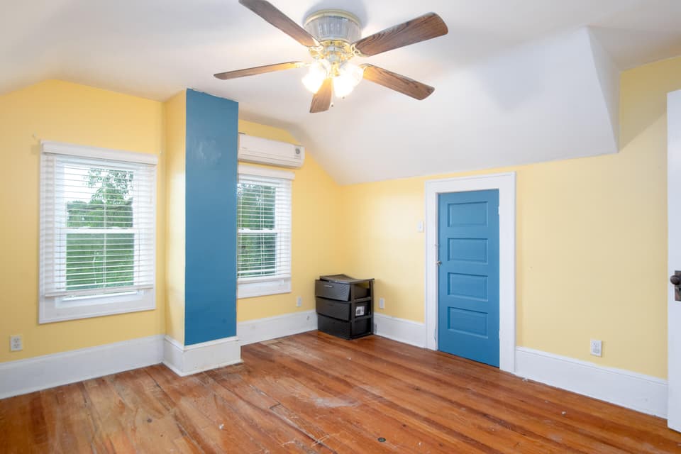 855 E Main St, photo 20 of 35