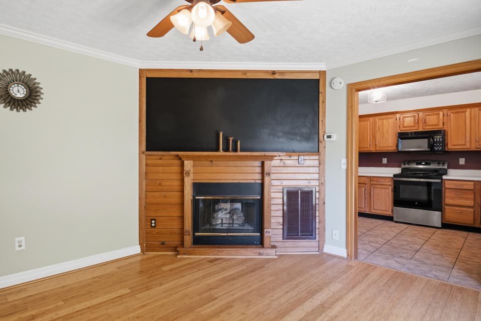 680 Liberty Via, photo 9 of 40