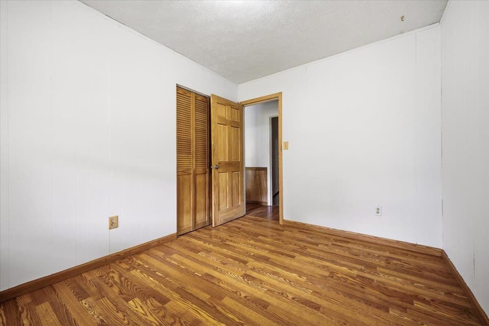 310 Overland Drive, photo 32 of 37