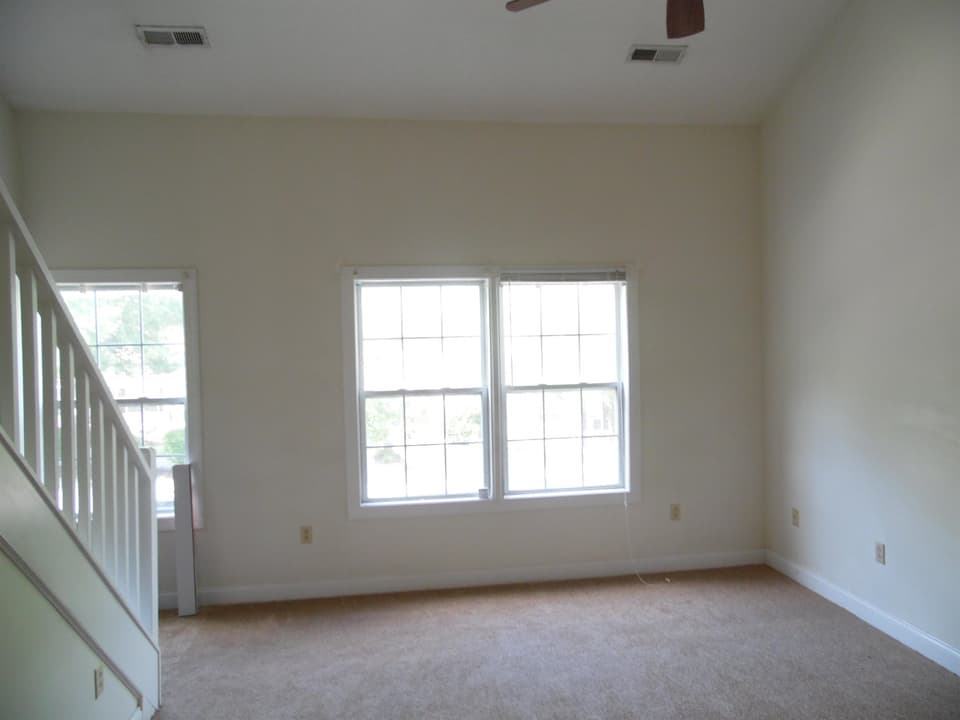 275 Silver Leaf Drive, photo 4 of 12