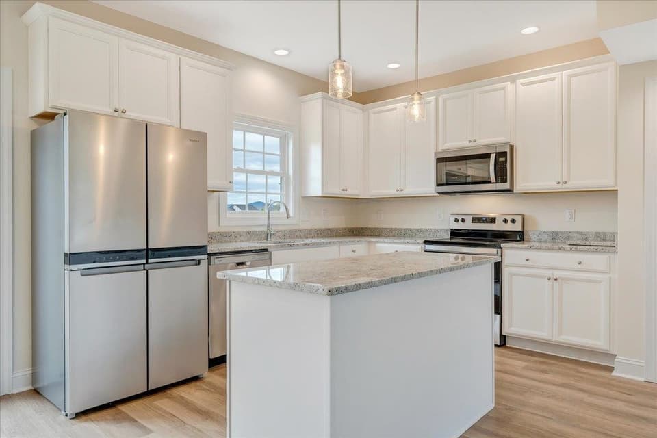 1530 Kensington Way, photo 7 of 17