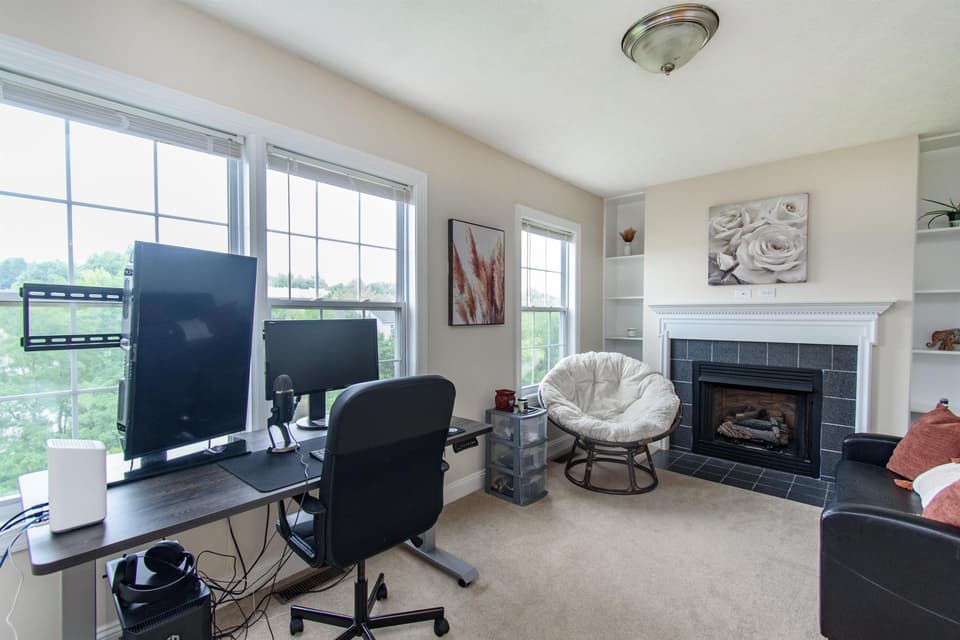 1015 Oak Tree Boulevard, photo 14 of 29