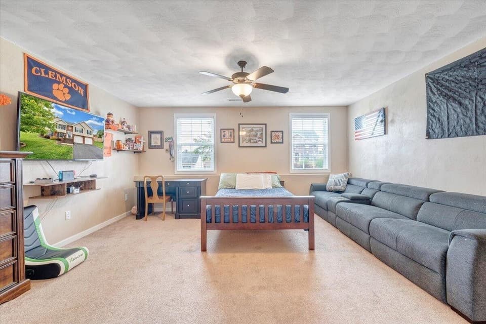 590 Keystone Drive, photo 28 of 37