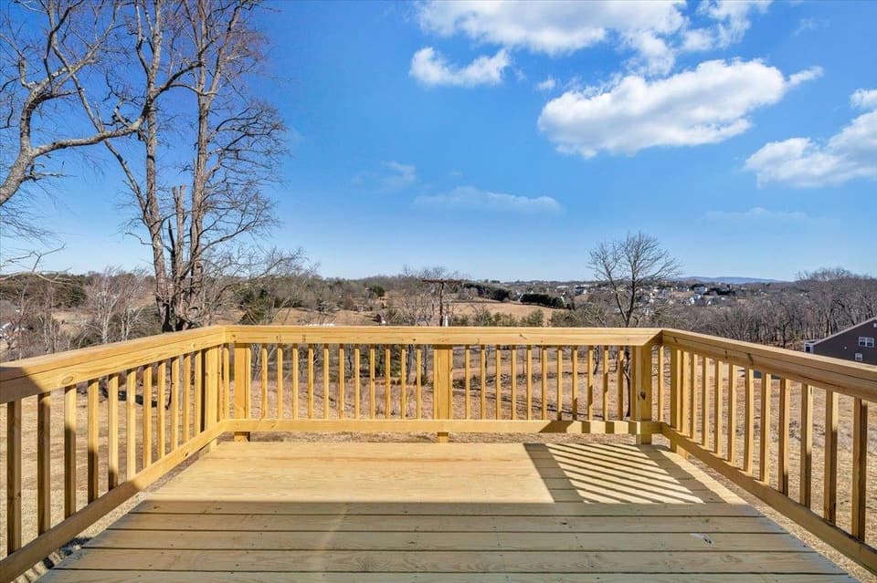 985 Round Meadow Drive, photo 39 of 40
