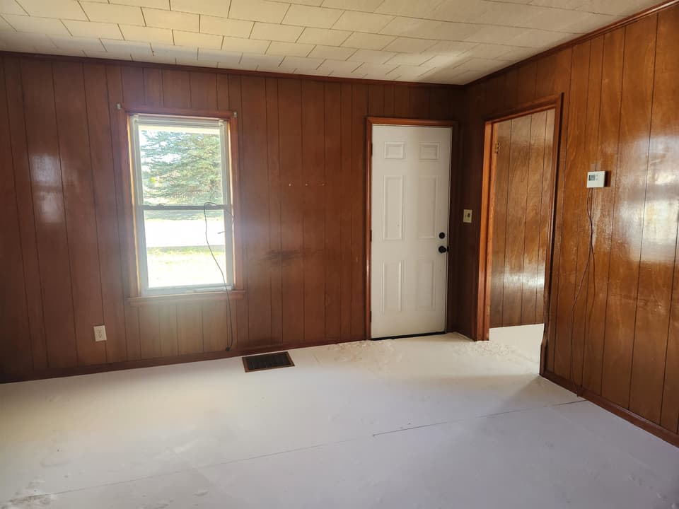 365 Clearview Drive, photo 14 of 40
