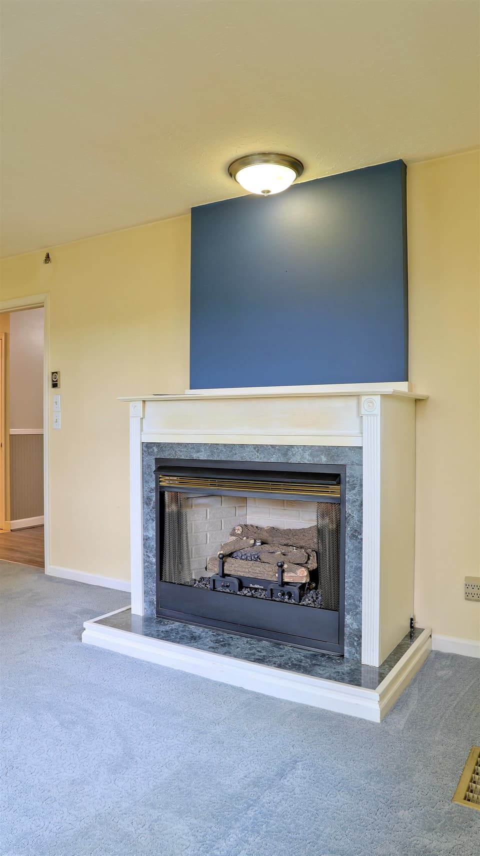2611 Kings Court, photo 15 of 40