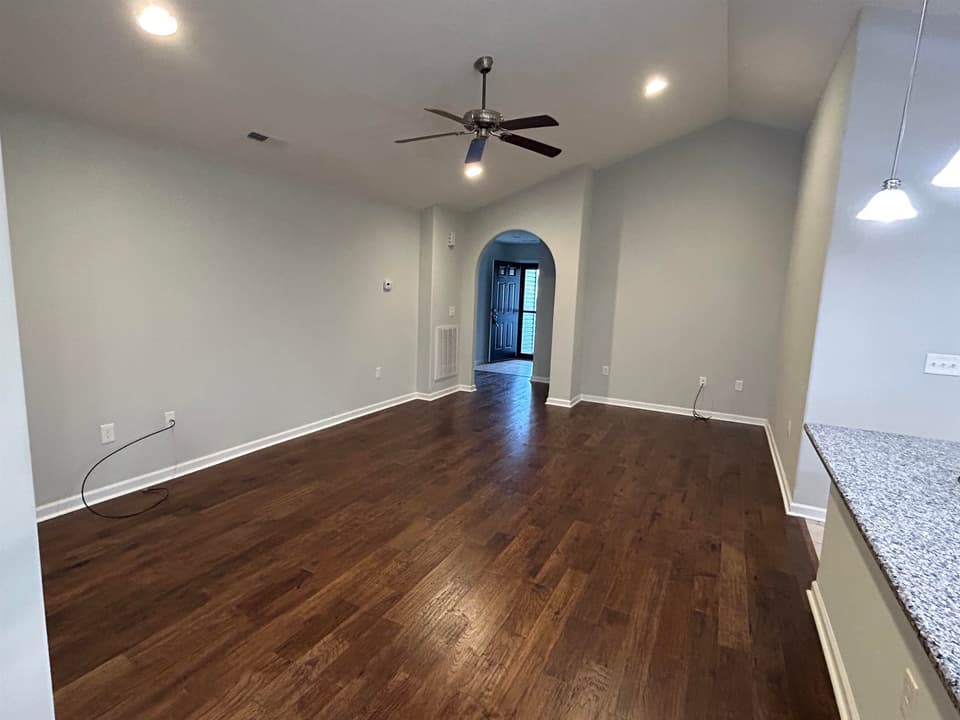 2225 Giles Drive, photo 9 of 23