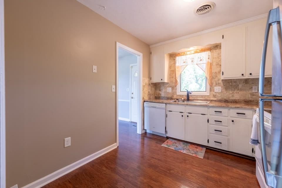 265 Mulberry Drive, photo 17 of 40