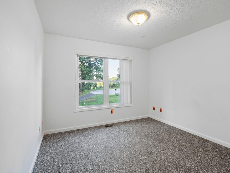 60 Wood Ridge Drive, photo 26 of 40