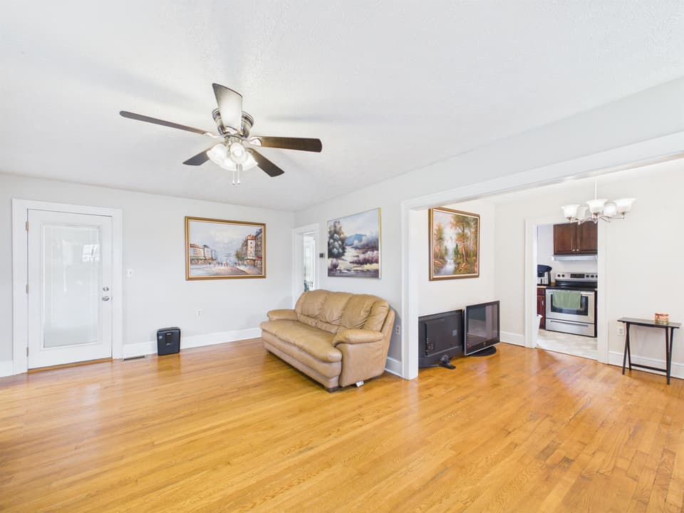 195 Church Street, photo 23 of 40