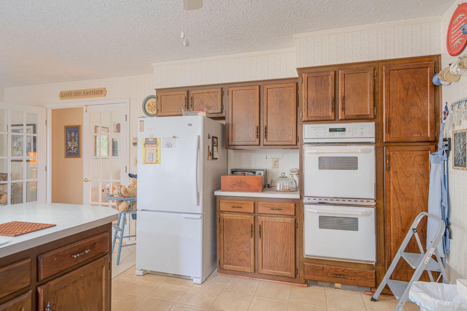 1144 Round Meadow Dr, photo 11 of 36