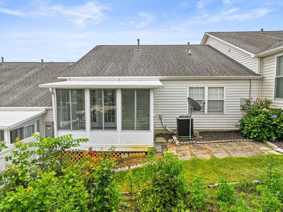 125 SE Jennifer Street, photo 26 of 27