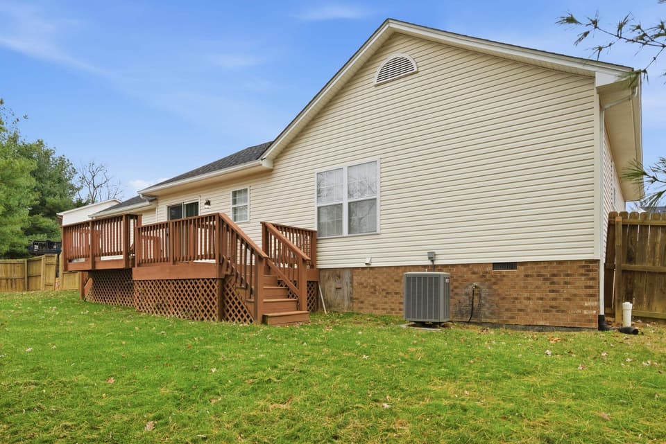 660 Warren Court, photo 27 of 29