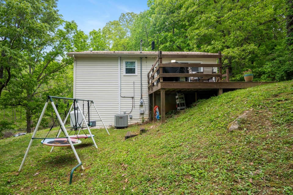 189 Pine Hollow Road, photo 26 of 28