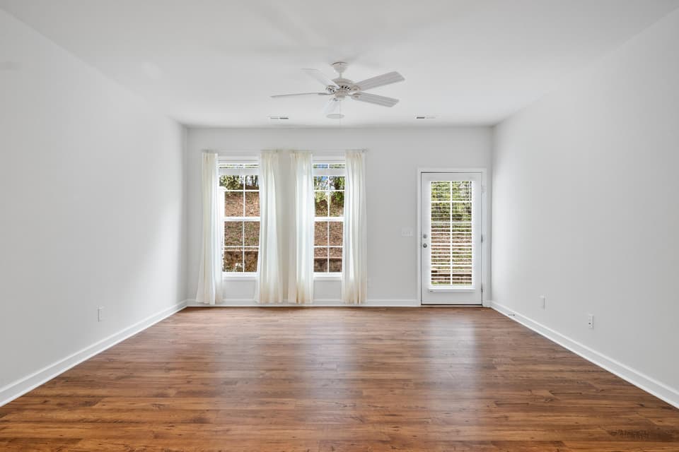 275 Hamilton Avenue NW, photo 17 of 40