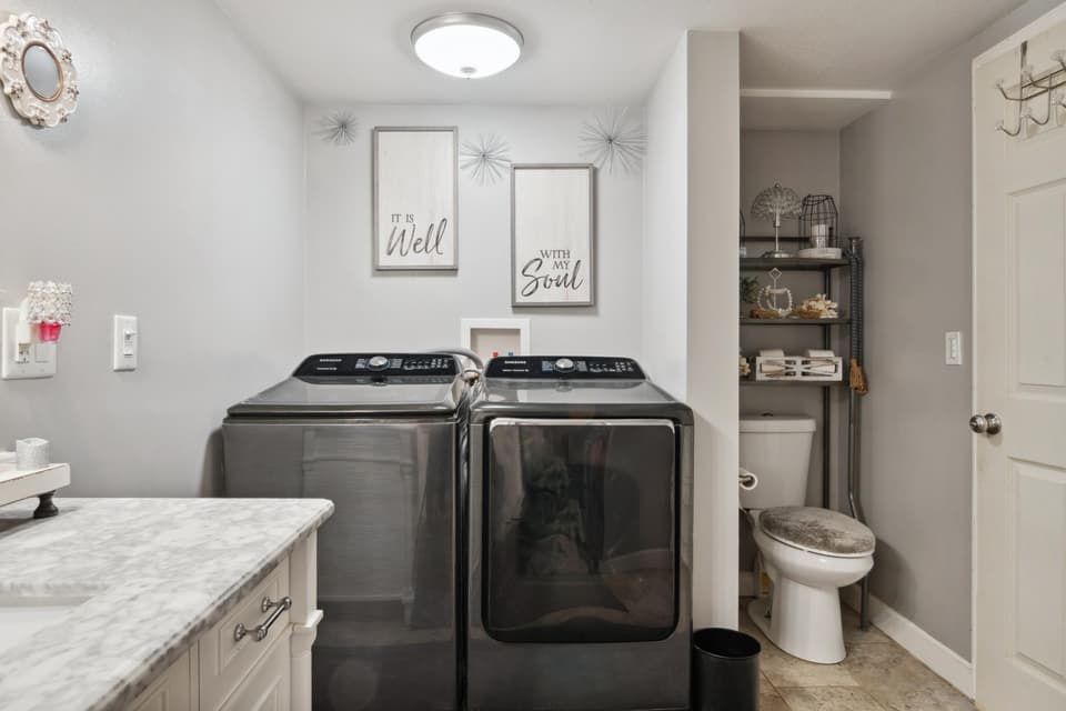 189 Pine Hollow Road, photo 23 of 28