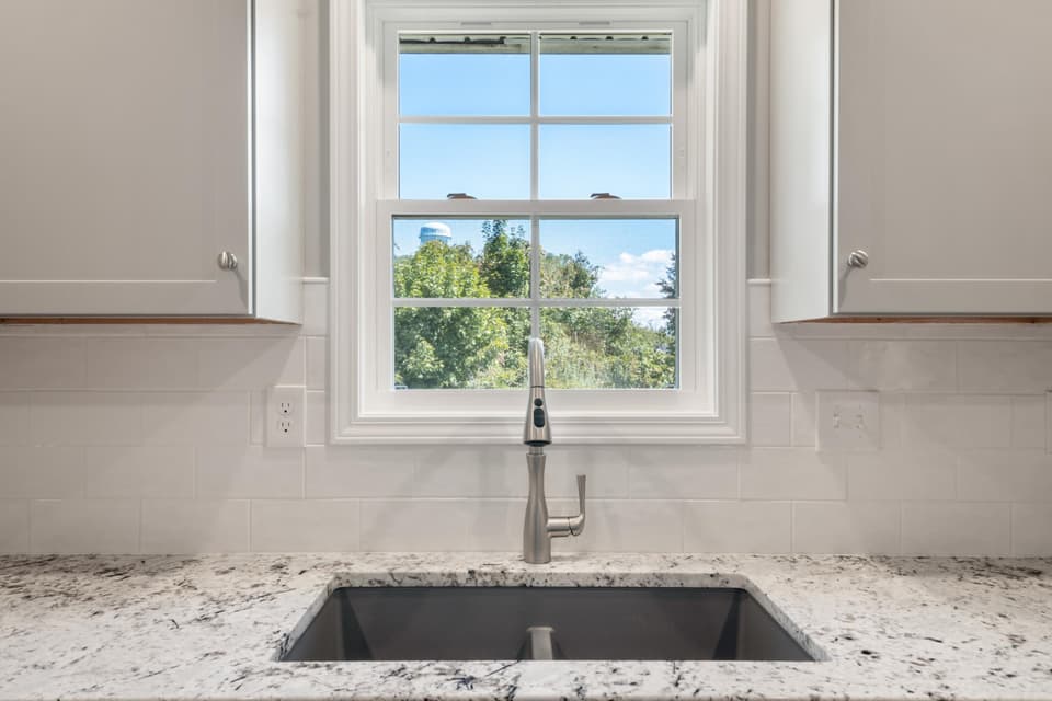 445 Rainbow Street, photo 11 of 31