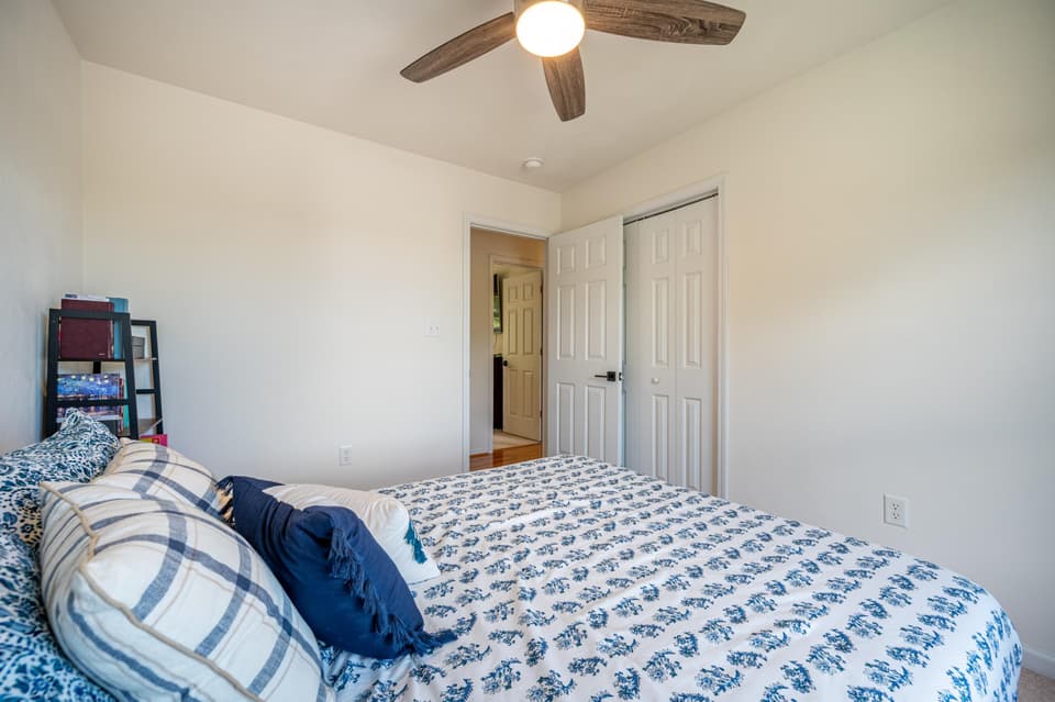 200 Wistaria Drive, photo 16 of 34
