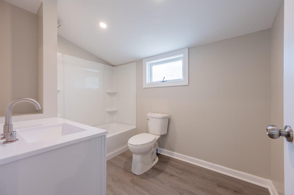 854 Den Hill Road, photo 21 of 40
