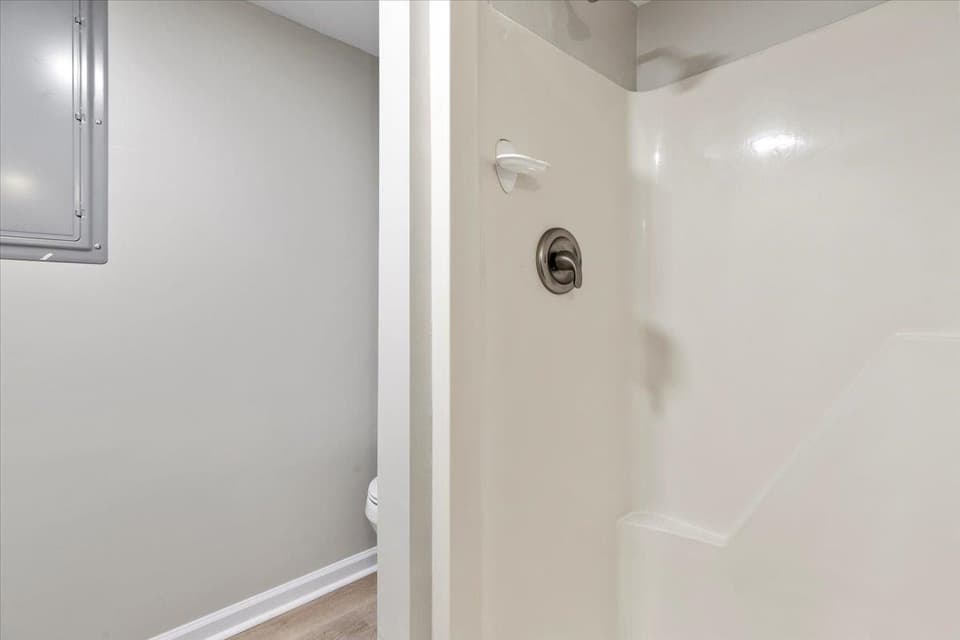 435 Teel Street, photo 33 of 40