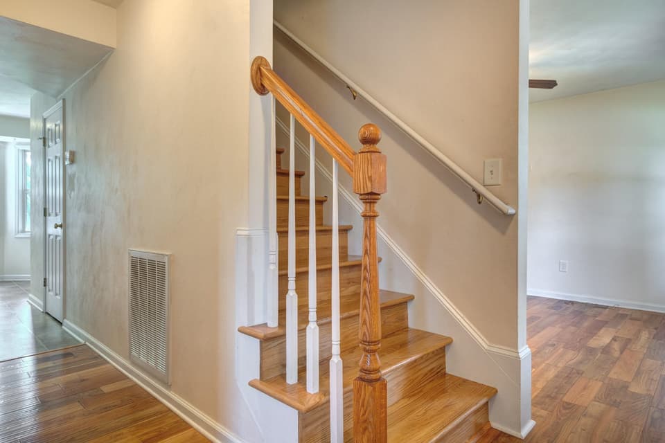 250 Sequoia Circle NW, photo 6 of 37