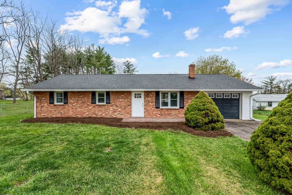 125 Boxwood Drive, Christiansburg, VA