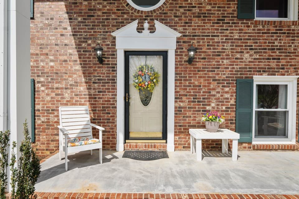 130 Somerset Street, photo 8 of 40