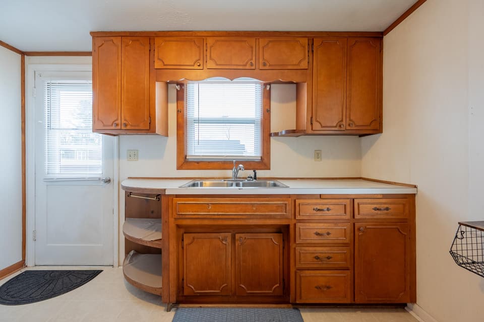 1410 King Street, photo 6 of 20