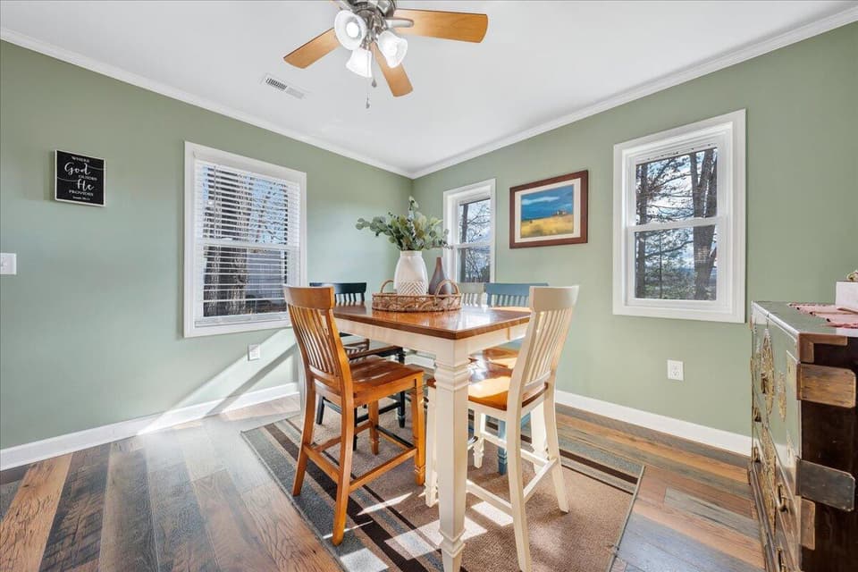 1100 Flint Drive, photo 14 of 37