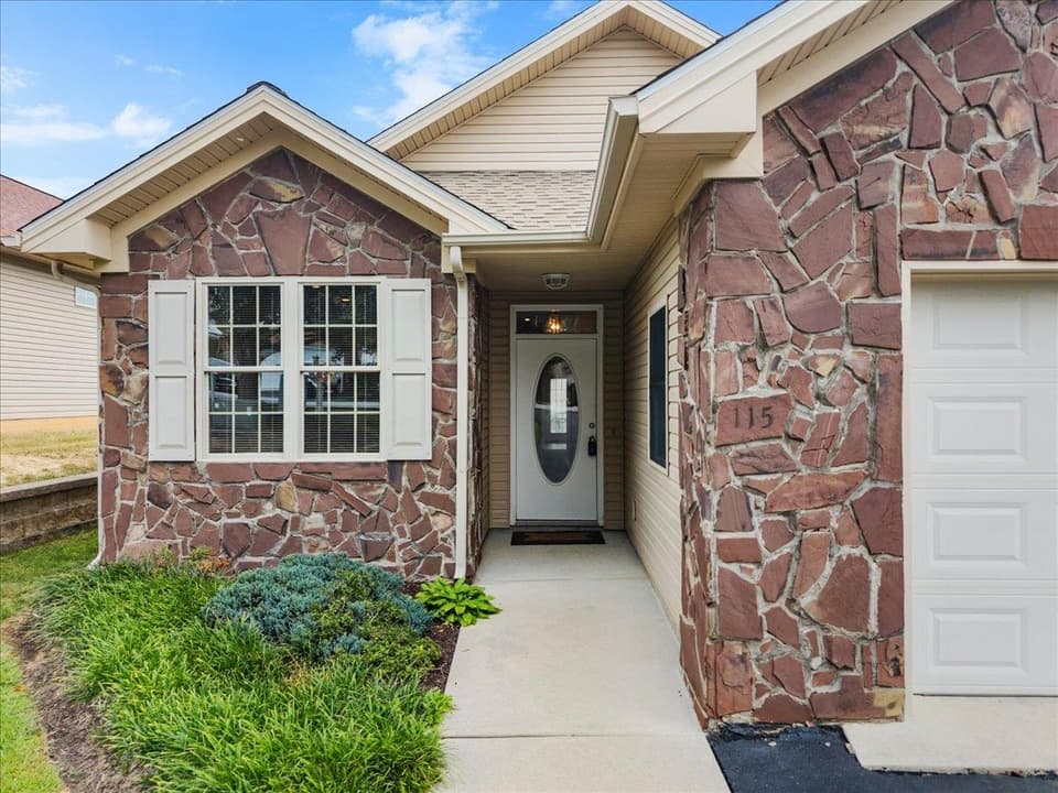 115 Windsong Lane NW, photo 3 of 40