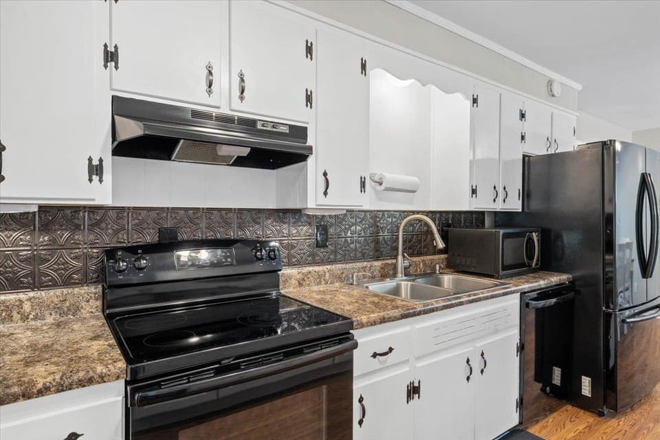 80 Alta Court, photo 10 of 37