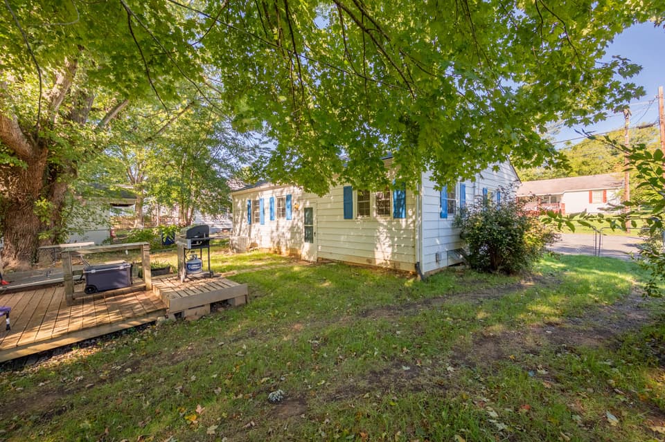 810 College St NW, photo 37 of 38