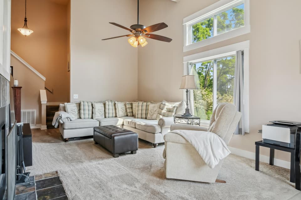 475 Chrisman Street, photo 9 of 40