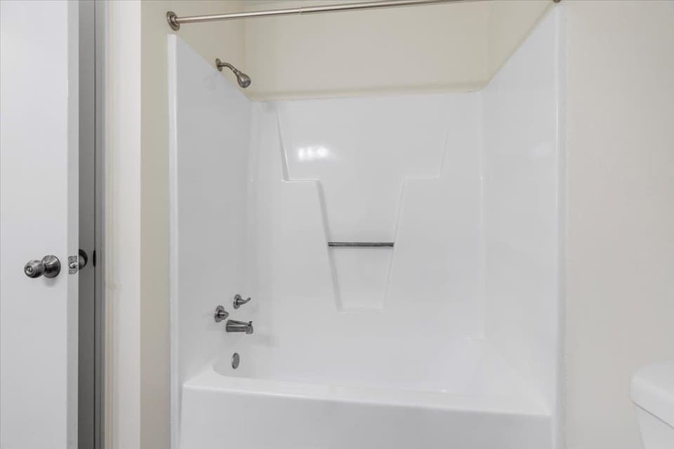 395 Cherokee Drive, photo 22 of 40
