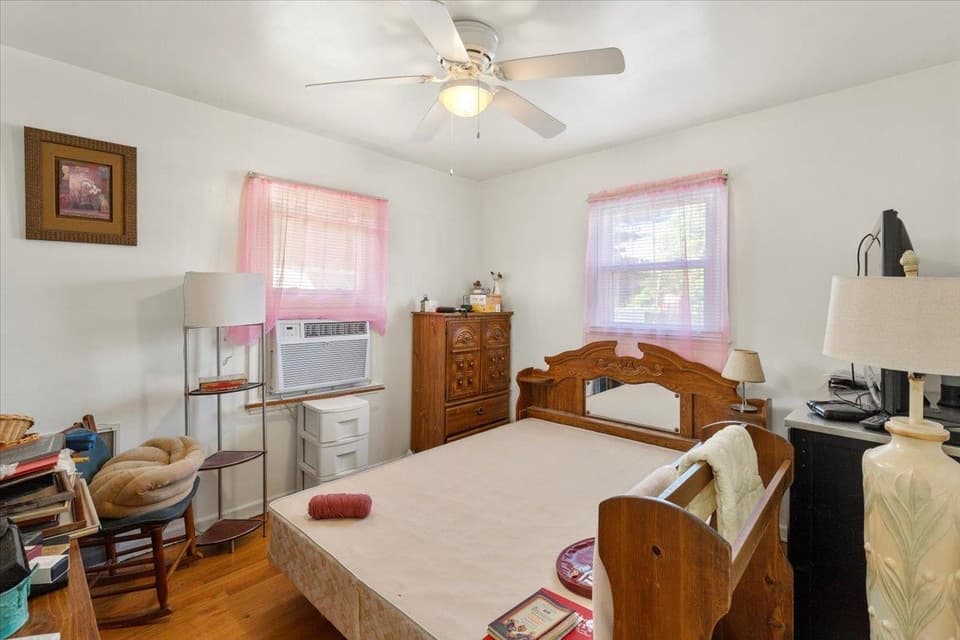 1015 Reading Road, photo 23 of 40