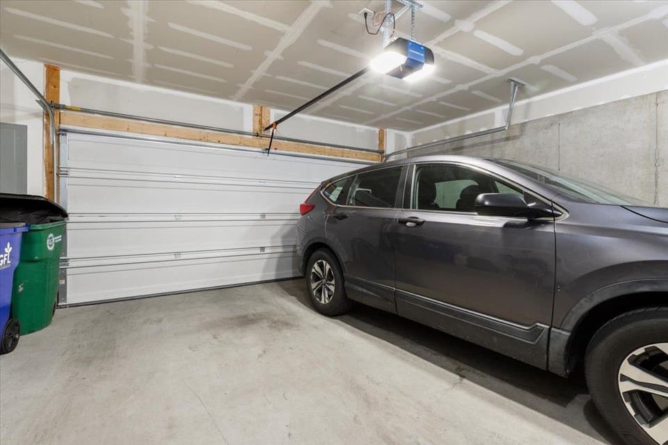 325 John Adams Drive, photo 28 of 40