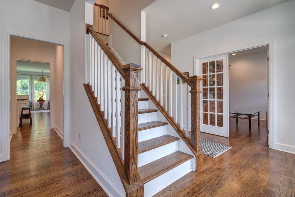 850 Jefferson Circle, photo 8 of 40