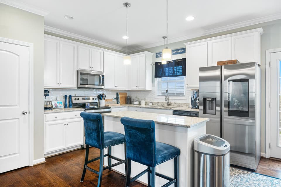 1680 Diana Drive, photo 8 of 40