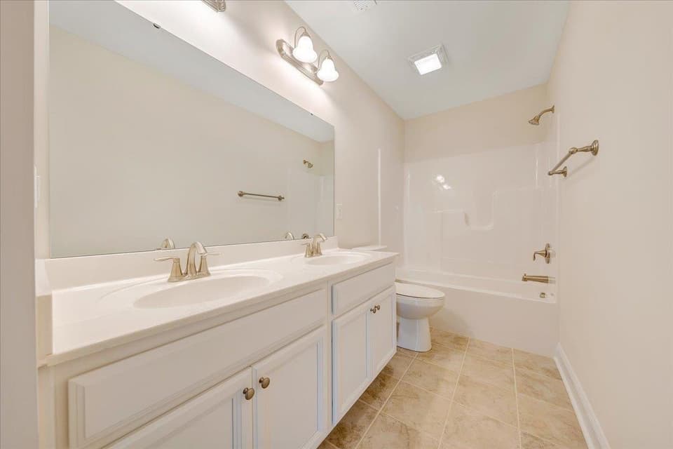 1530 Kensington Way, photo 16 of 17