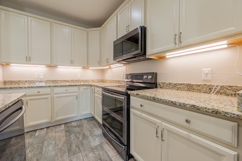 510 Dewdrop Lane, photo 35 of 40