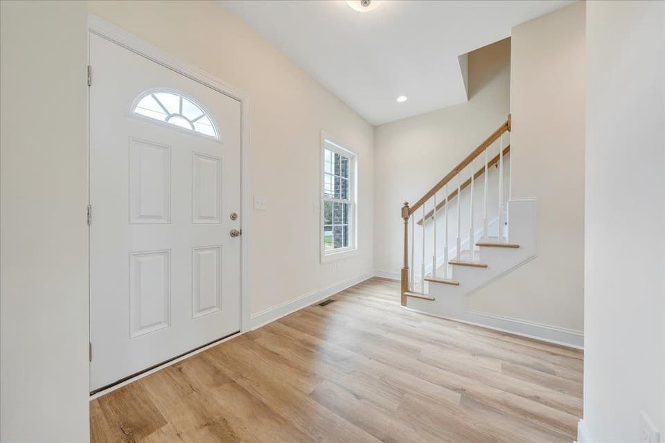 1530 Kensington Way, photo 2 of 17